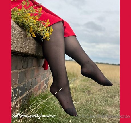 softsoles prettytoesxoxo xxx女優 画像