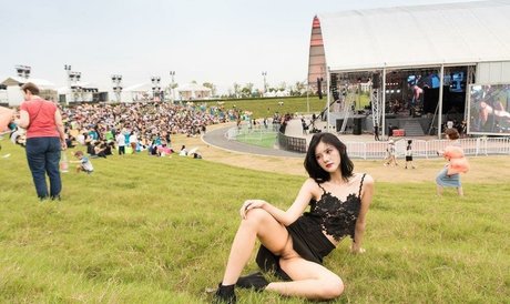 巨乳ヌードオンリーファンズ えろ 写真