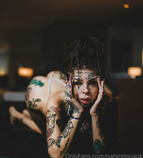 フィットネス熟女オンリーファンズ 無料セックス 写真