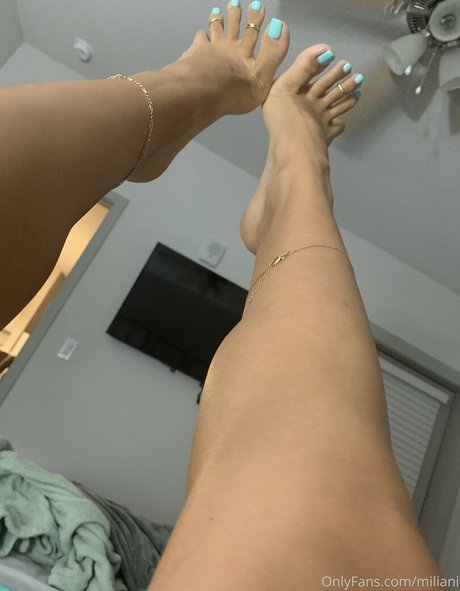 濃厚なヌードオンリーファンズ ポルノ ギャラリー