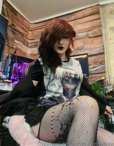 rivenmercyfree ヌードのポルノスター 写真