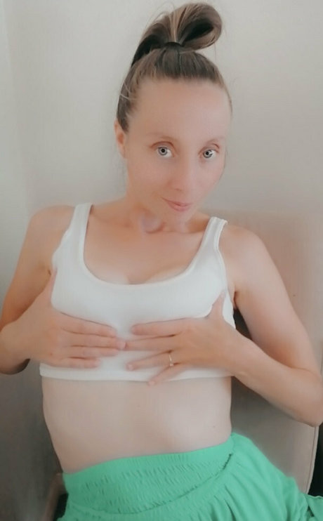 巨乳カップルオンリーファンズ 無料ヌード ギャラリー