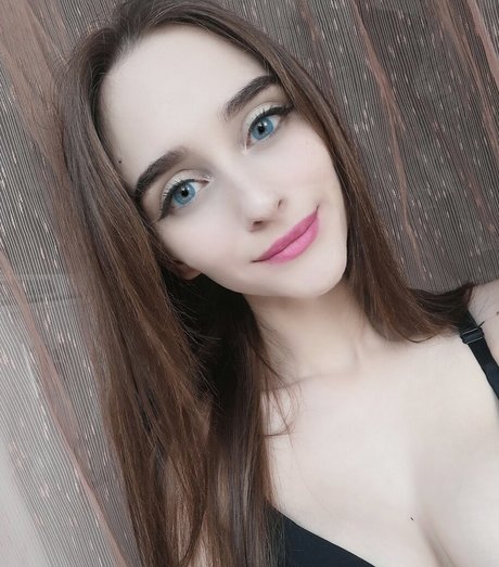 SladkiSlivki ポルノスター アダルト 写真