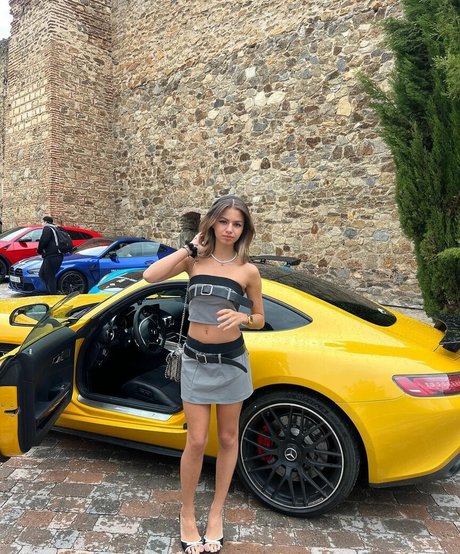 Larissa Kimberly 美しい女優 写真