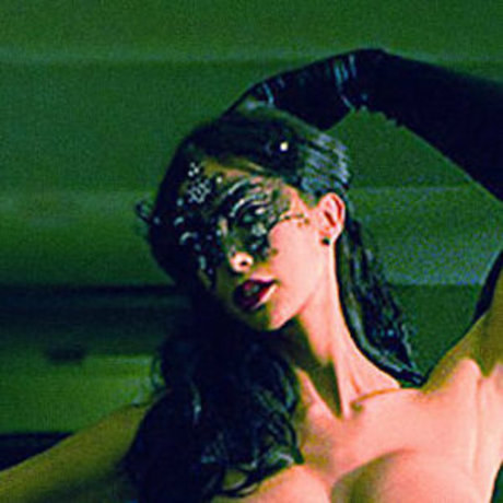 Yasmine Petty アートモデル 画像