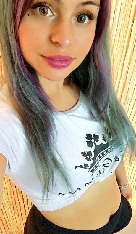 Raylene Moro ホットモデル 画像