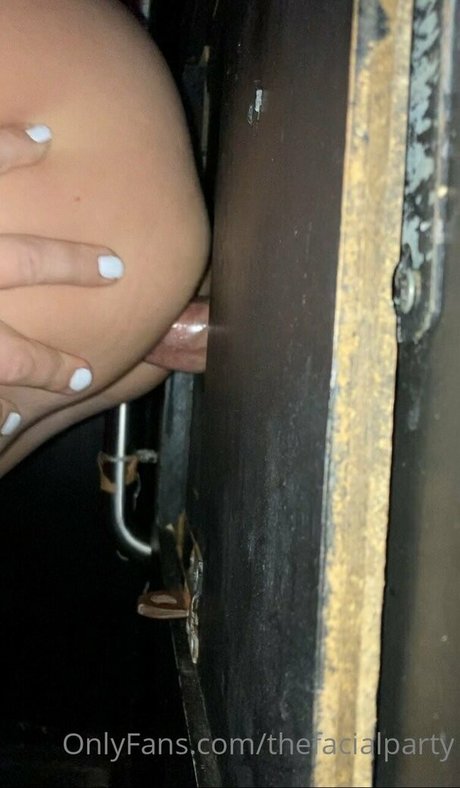 太った足のオンリーファンズ ホットxxx 写真