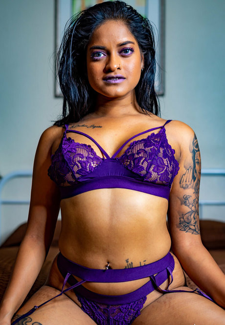 xsamsinghx エロティックモデル ギャラリー