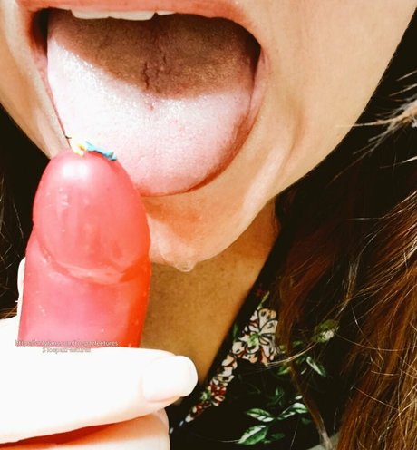 タトゥーオンリーファン 無料セクシー ギャラリー