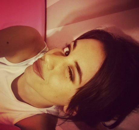 日本の熟女オンリーファンズ セクシーヌード 写真