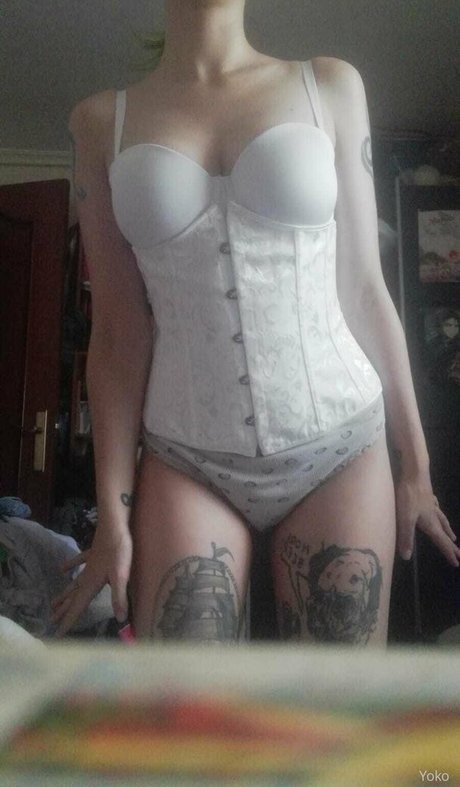 yoko foxy エロティックモデル 写真