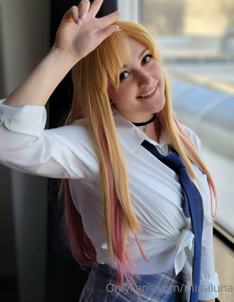 スキニーモデルオンリーファンズ セクシーヌード 写真