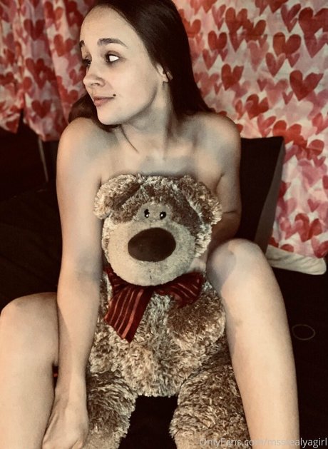 msstealyagirl ポルノモデル アーカイブ