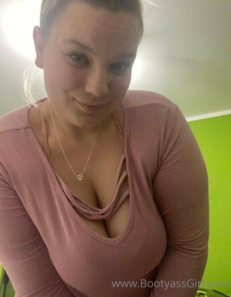 アラブの女の子オンリーファンズ ポルノ 写真