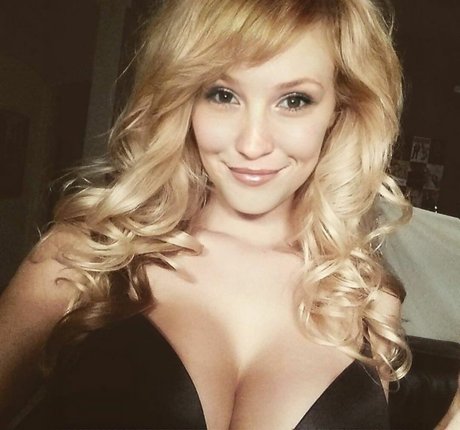 Jessica Blondet ポルノ女優 画像