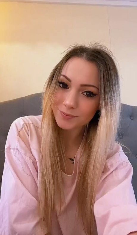 パンストオンリーファンズ ホット裸 画像