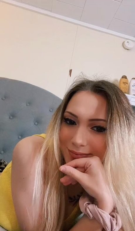 Little Momma ポルノモデル ギャラリー