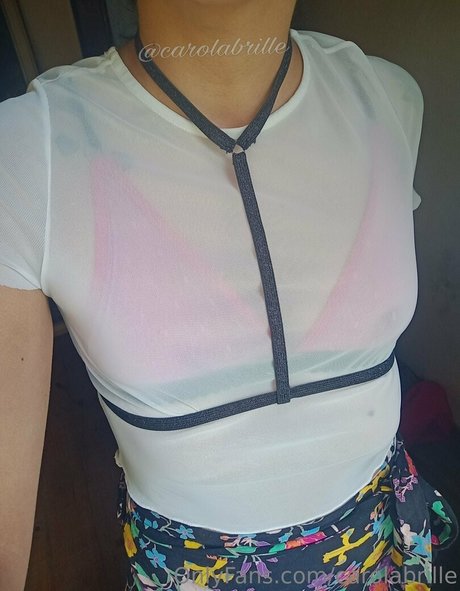 carolabrille 裸のモデル 写真