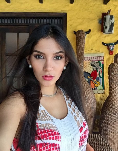 Abie Smith 無料モデル 写真