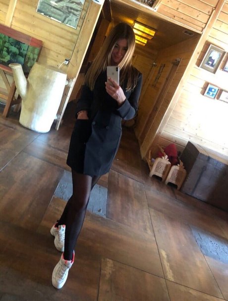 Anna Ilyasova セクシーなスター 画像