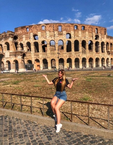 Anna Ilyasova 完璧なモデル 写真