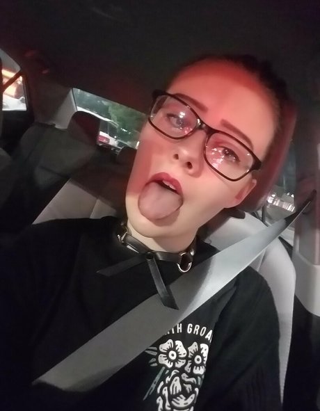 カーリーエボニーオンリーファンズ アダルト 写真