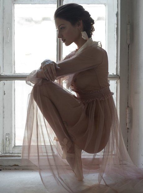 ティーンランジェリーオンリーファンズ 無料 画像