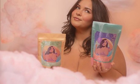 おばあちゃんの熟女オンリーファンズ ポルノグラフィック 画像