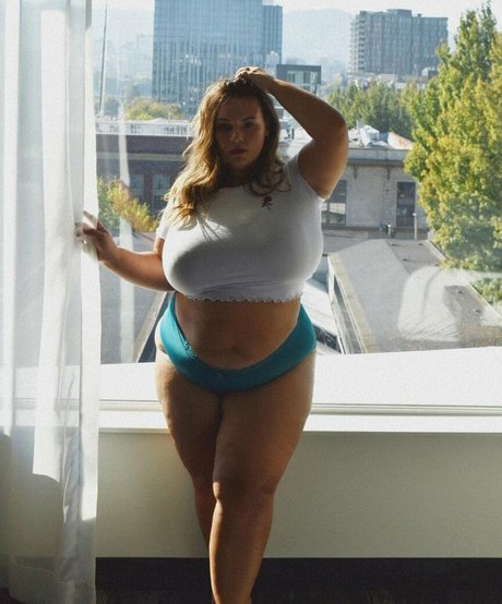 Nicole Denise Johansson かわいいモデル 画像