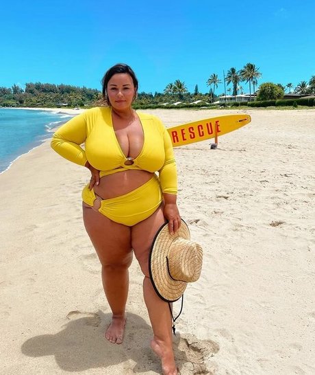 Nicole Denise Johansson 写真集