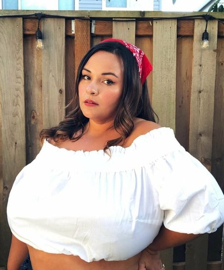 中出し 主観 オンリーファンズ えろ 写真