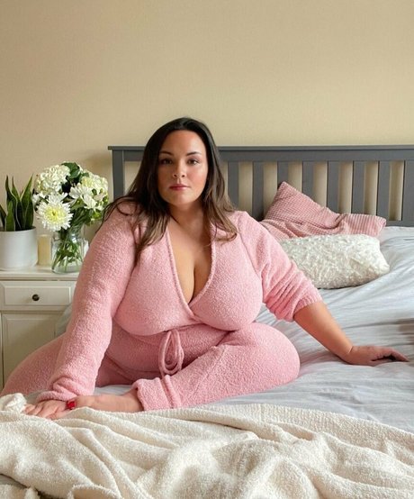 バニープリンセスオンリーファンズ ポルノグラフィック 写真