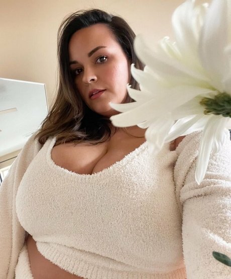 Nicole Denise Johansson トップスター ギャラリー