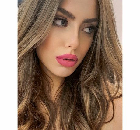 Ylenia Bevelacqua 完璧なスター 写真