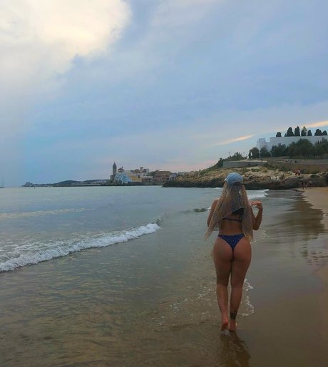 足 マンコ オンリーファンズ 無料裸 ギャラリー