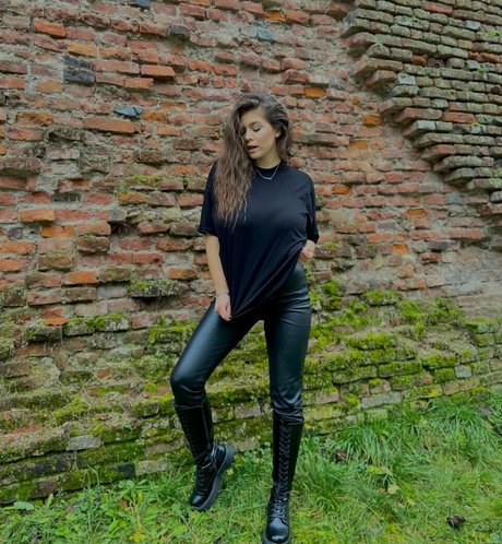 カウガール POV オンリーファンズ 美しいxxx 写真