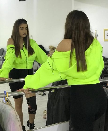 pasenciuc karina セックスモデル 写真