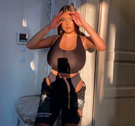 pasenciuc karina ポルノスター 画像