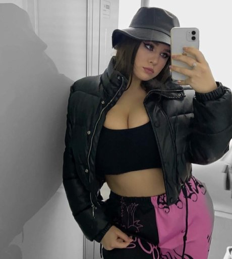 pasenciuc karina 完璧なスター 画像