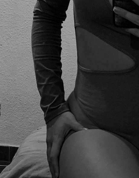 スペードのクイーン オンリーファンズ ベスト 画像