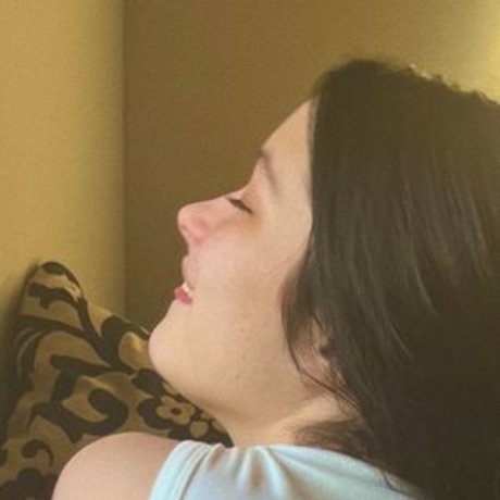 成熟したラテン系オンリーファンズ 限定 ギャラリー