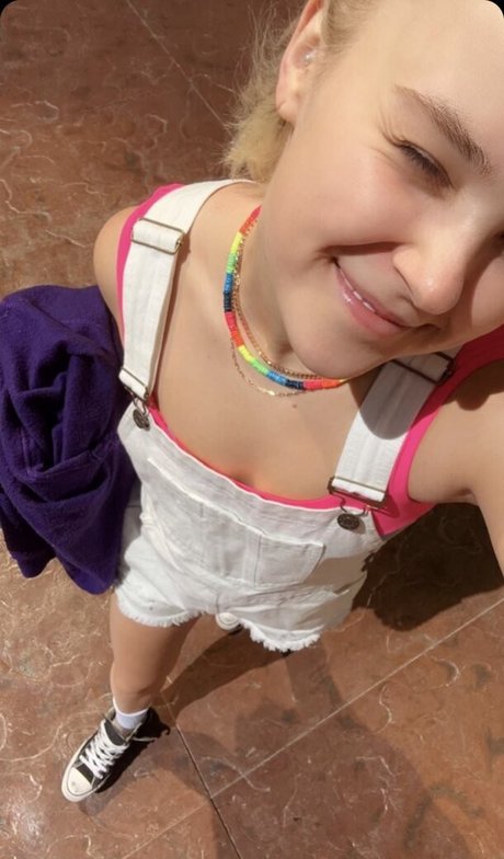 Jojo Siwa 美しいスター 画像