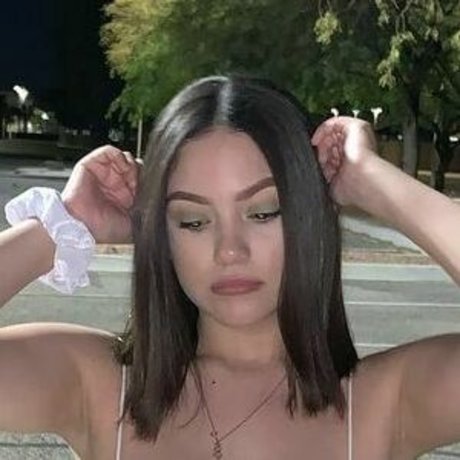 Wendy Chavez アダルトスター 写真