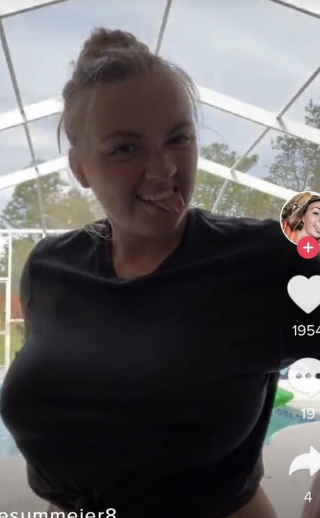 Raelyne Summeier 素敵なポルノスター 画像