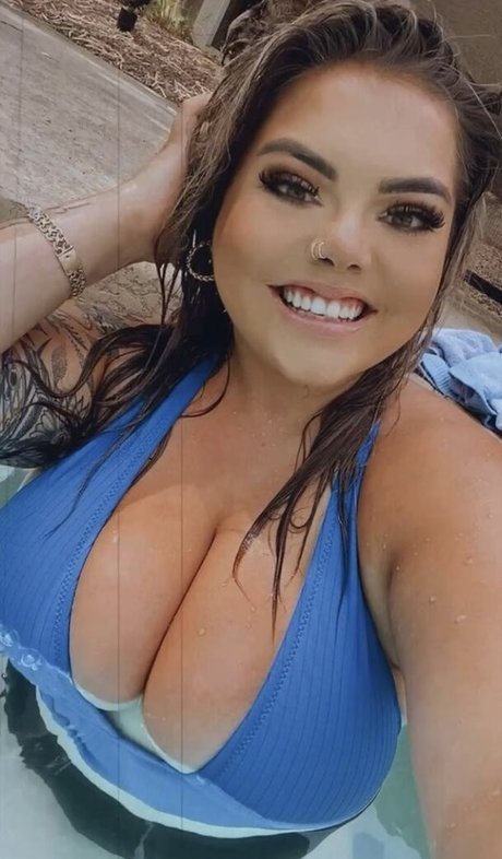 Lilly M セックスモデル 写真