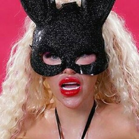 amanda lovelie 裸のスター 画像