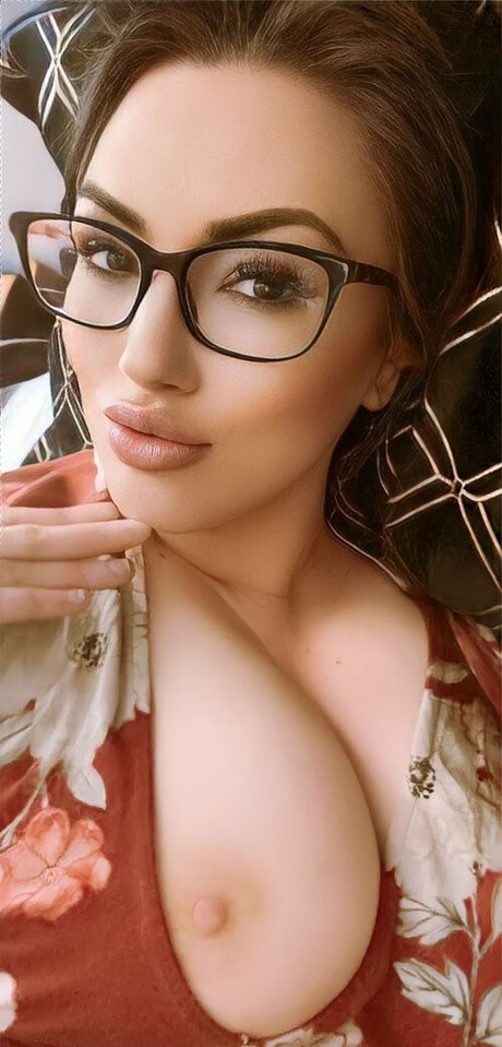 kirstenleigh セクシーモデル 写真