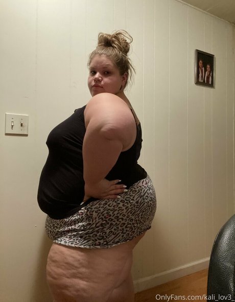 シャワー3P オンリーファンズ エロ 写真