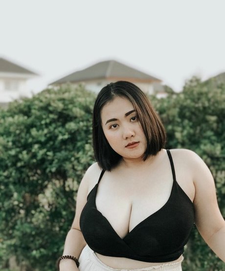 Phiromya Pangyouk ポルノスター トップ 写真