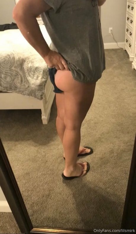 lilsmirk HDポルノスター 写真